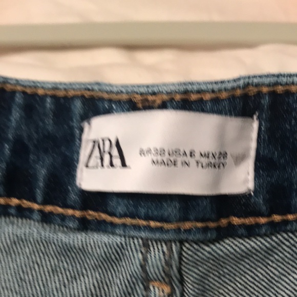 Zara High Rise Ripped Jeans - Picture 7 of 7